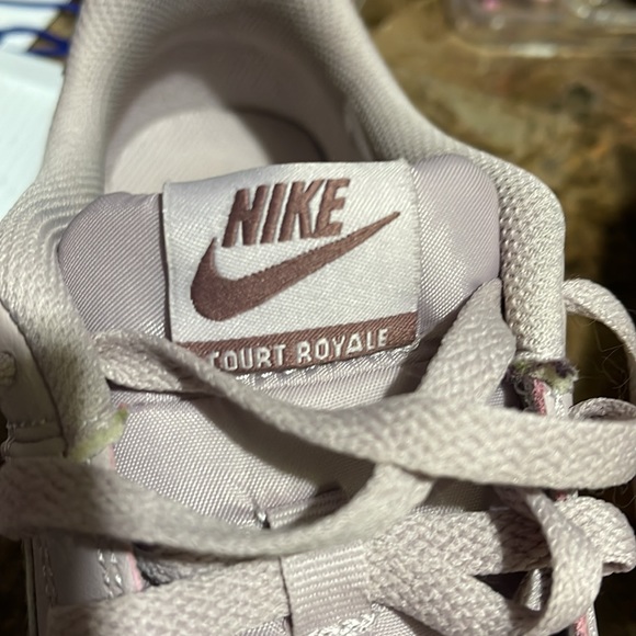 Nike court royal size 8.5 - Picture 3 of 6